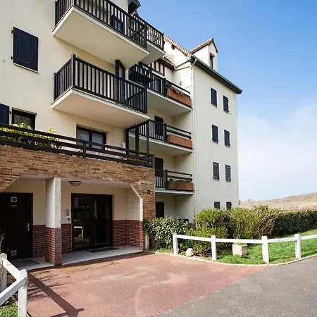 Appartement Front De Mer-9 By Interhome Cabourg