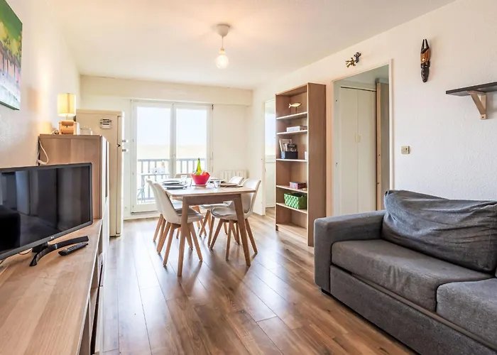 Front De Mer-9 By Interhome דירה